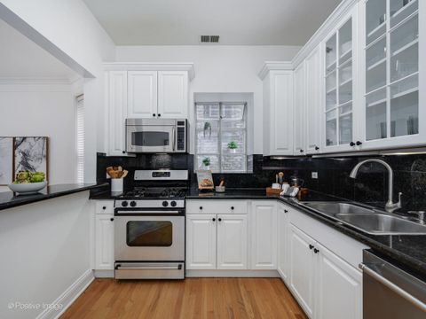 Tiny photo for 1429 N Dearborn Street #2N, Chicago, IL 60610 (MLS # 12495488)