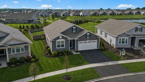 Photo of 927 Plateau Drive, Pingree Grove, IL 60140 (MLS # 12624997)