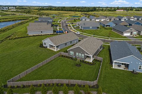 Tiny photo for 927 Plateau Drive, Pingree Grove, IL 60140 (MLS # 12624997)