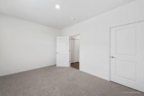 Tiny photo for 927 Plateau Drive, Pingree Grove, IL 60140 (MLS # 12624997)