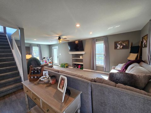 Tiny photo for 523 E 2900 N Road, Clifton, IL 60927 (MLS # 12479248)