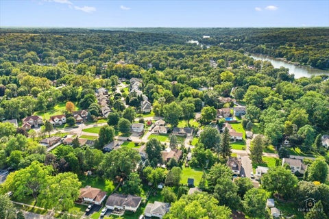 Tiny photo for 213 Liberty Avenue, Fox River Grove, IL 60021 (MLS # 12749527)
