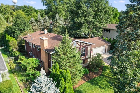 Tiny photo for 213 Liberty Avenue, Fox River Grove, IL 60021 (MLS # 12749527)
