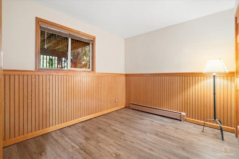 Tiny photo for 213 Liberty Avenue, Fox River Grove, IL 60021 (MLS # 12749527)