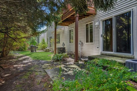 Tiny photo for 2052 Orchard Lane #0, Carpentersville, IL 60110 (MLS # 12500674)