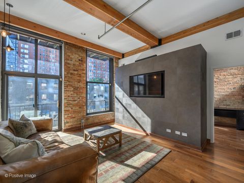 Tiny photo for 300 W Grand Avenue #208, Chicago, IL 60654 (MLS # 12498038)