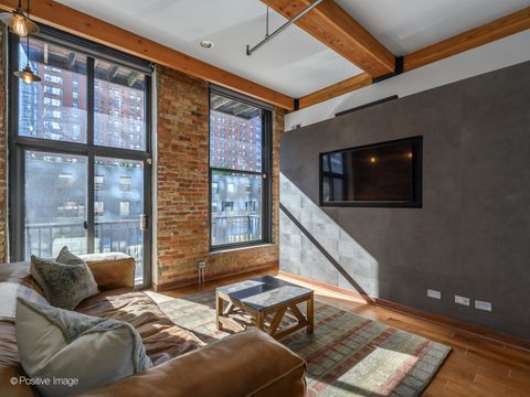 Tiny photo for 300 W Grand Avenue #208, Chicago, IL 60654 (MLS # 12498038)