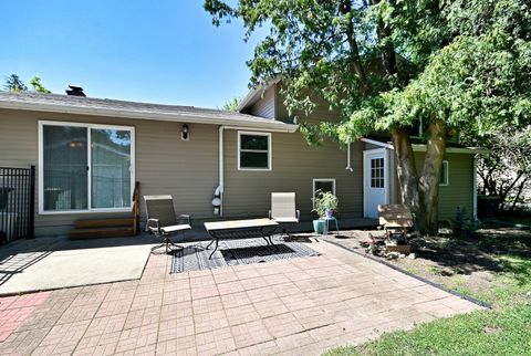 Tiny photo for 19392 W Harvard Avenue, Mundelein, IL 60060 (MLS # 12663880)