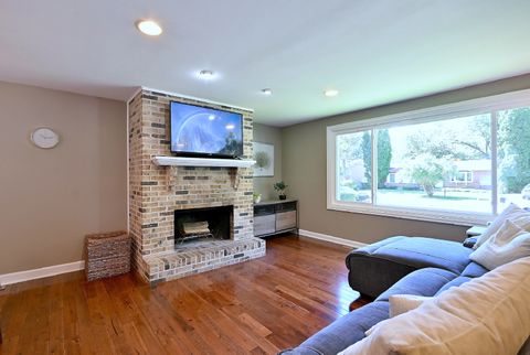 Tiny photo for 19392 W Harvard Avenue, Mundelein, IL 60060 (MLS # 12663880)