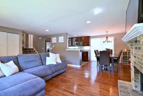 Tiny photo for 19392 W Harvard Avenue, Mundelein, IL 60060 (MLS # 12663880)
