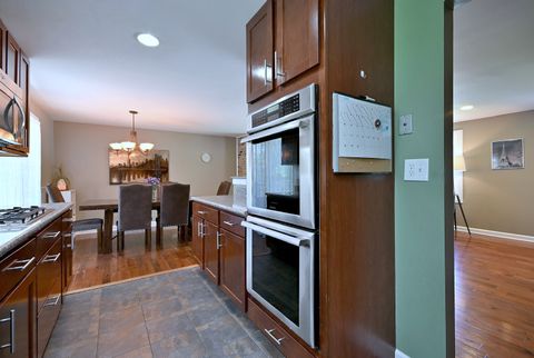 Tiny photo for 19392 W Harvard Avenue, Mundelein, IL 60060 (MLS # 12663880)