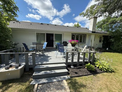 Tiny photo for 4 Yorkshire Drive, Lincolnshire, IL 60069 (MLS # 12624078)