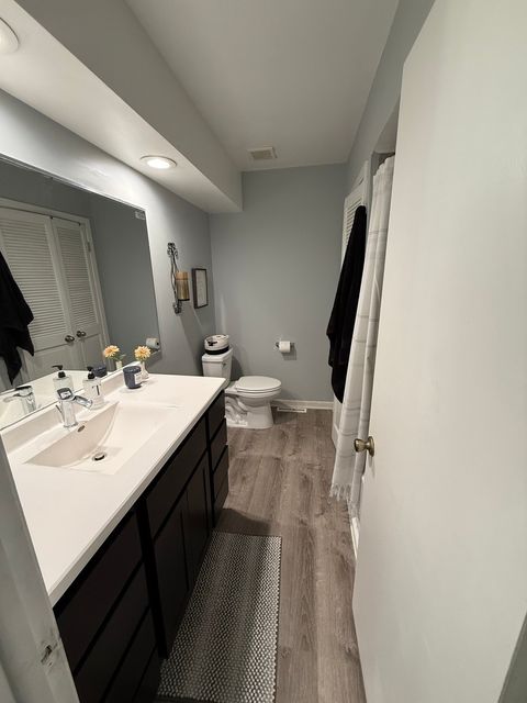 Tiny photo for 4 Yorkshire Drive, Lincolnshire, IL 60069 (MLS # 12624078)