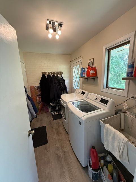 Tiny photo for 4 Yorkshire Drive, Lincolnshire, IL 60069 (MLS # 12624078)