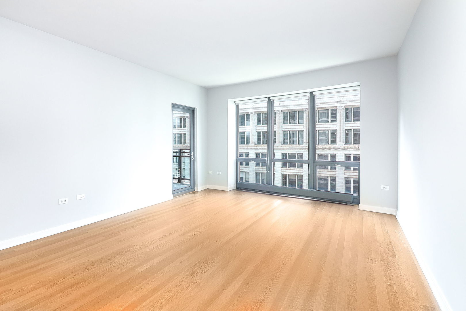 130 N Garland Court 1504