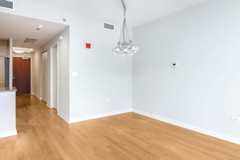 Tiny photo for 130 N Garland Court #1504, Chicago, IL 60602 (MLS # 12488479)