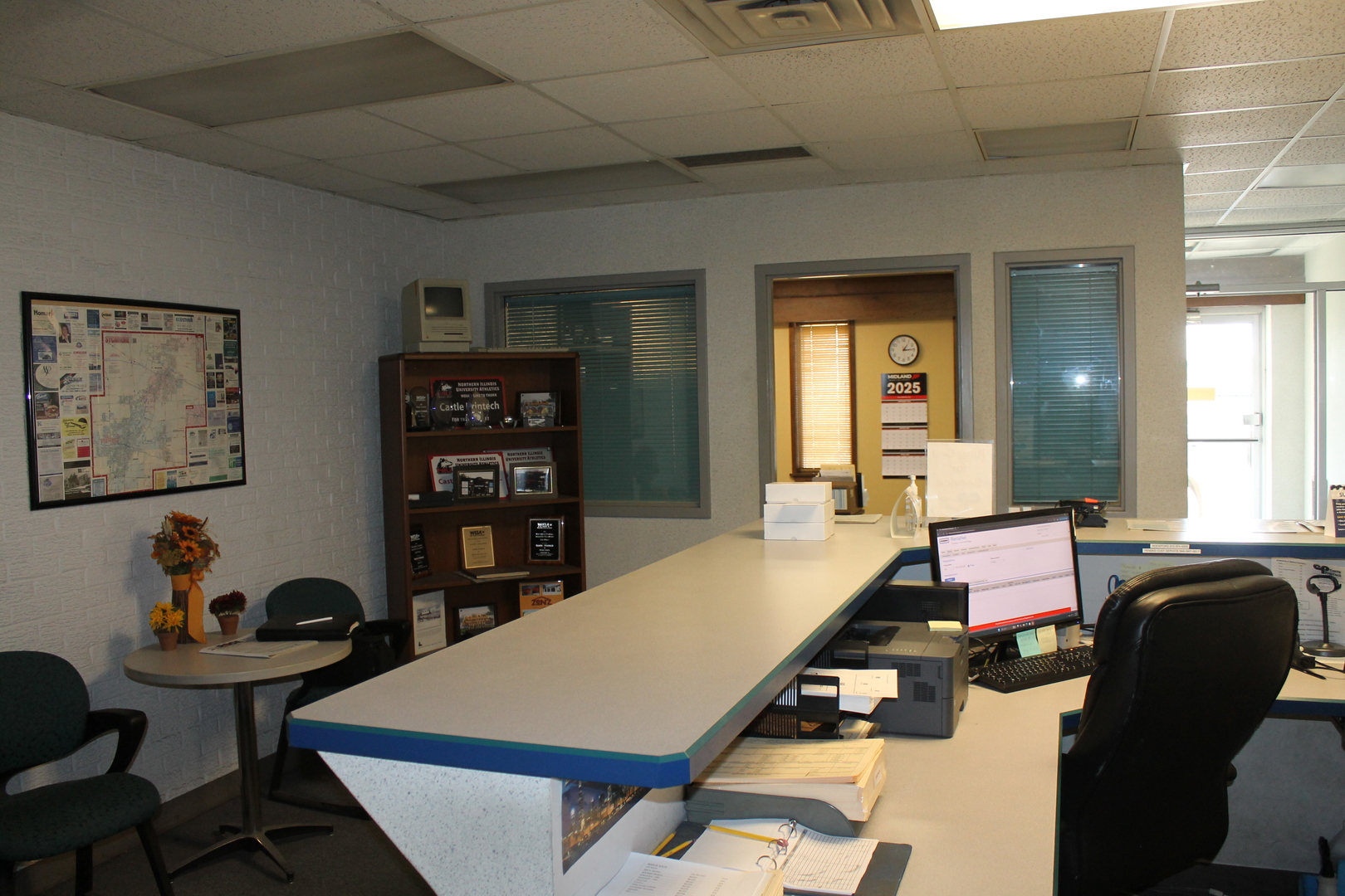 121 Industrial Drive