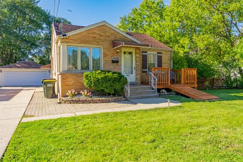 Tiny photo for 2756 Landen Drive, Melrose Park, IL 60164 (MLS # 12497673)