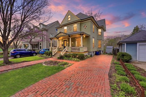 Photo of 12 Rugby Place, Elgin, IL 60120 (MLS # 12623188)