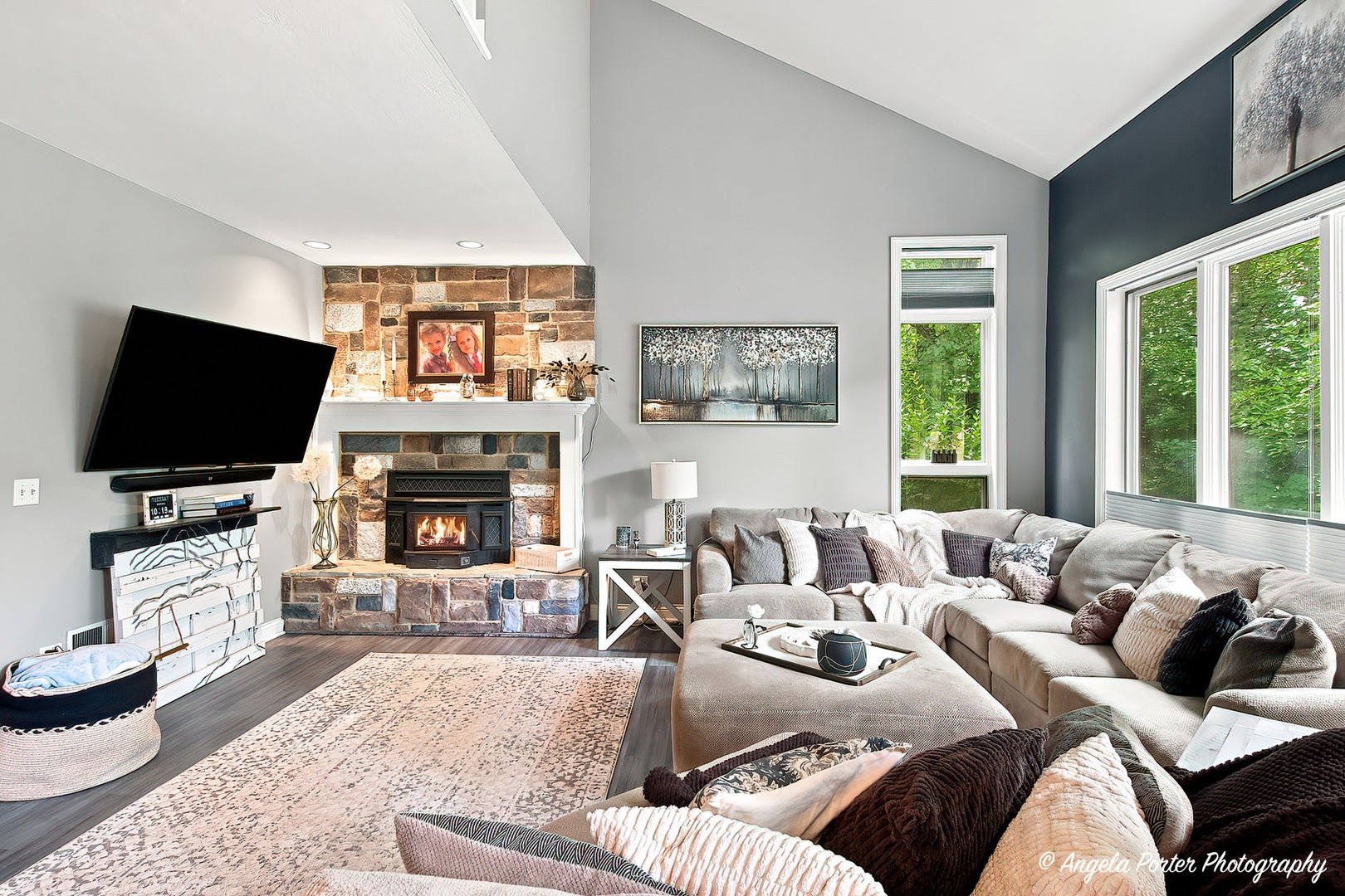 2001 Villanova Drive