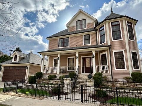 208 W Benton Avenue Naperville IL 60540