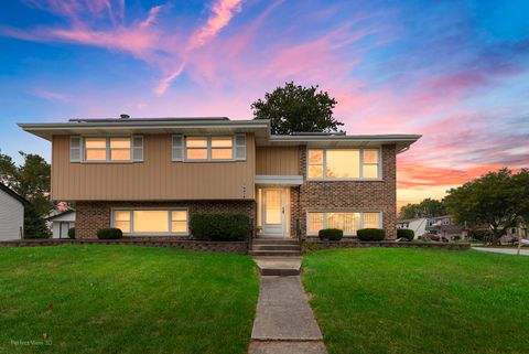 Photo of 16610 76th Avenue, Tinley Park, IL 60477 (MLS # 12505692)
