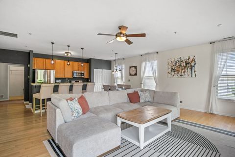 Tiny photo for 108 Schneider Court #108, North Aurora, IL 60542 (MLS # 12625527)