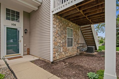 Tiny photo for 108 Schneider Court #108, North Aurora, IL 60542 (MLS # 12625527)