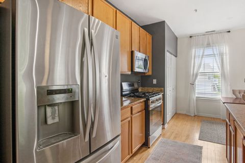 Tiny photo for 108 Schneider Court #108, North Aurora, IL 60542 (MLS # 12625527)