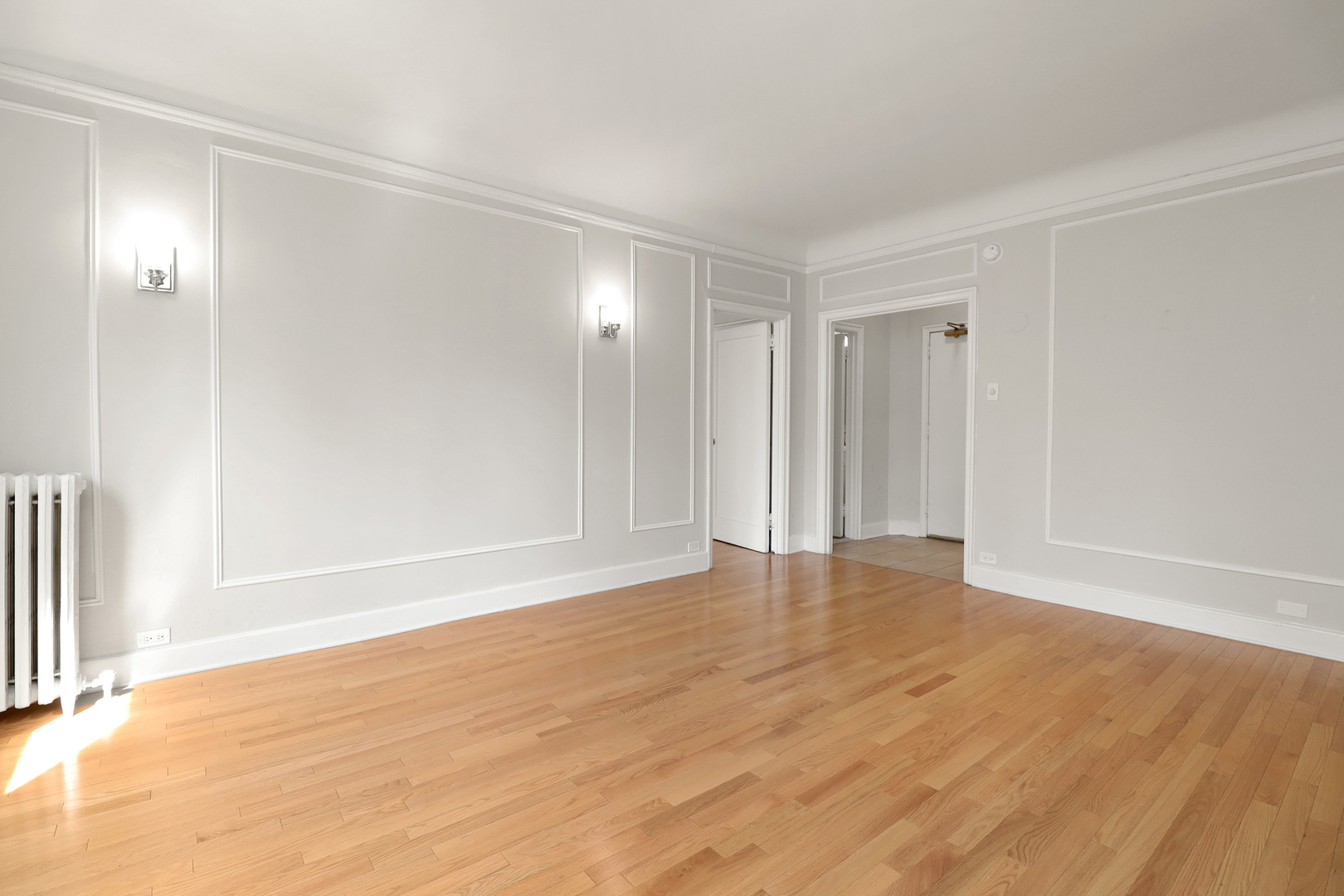 10 W Elm Street 602