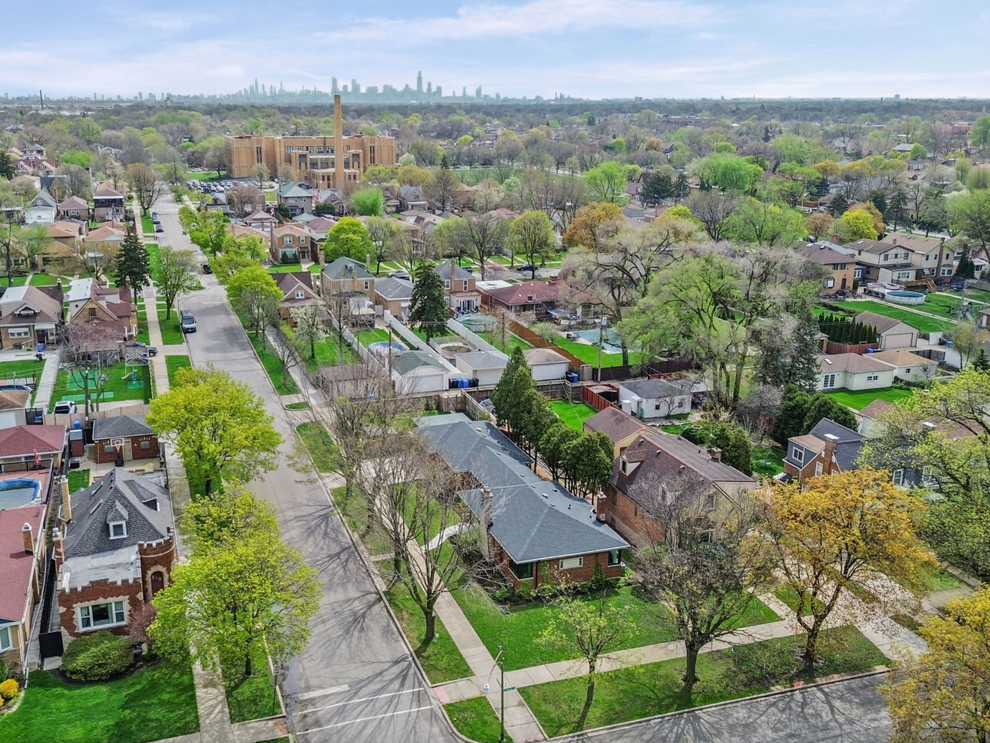 7139 W Cortland Street