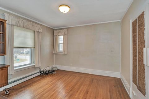 Tiny photo for 912 S Greenwood Avenue, Kankakee, IL 60901 (MLS # 12584488)