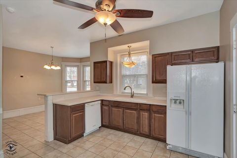 Tiny photo for 912 S Greenwood Avenue, Kankakee, IL 60901 (MLS # 12584488)