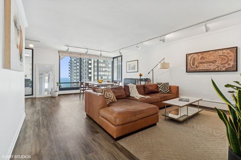 Tiny photo for 5740 N Sheridan Road #18C, Chicago, IL 60660 (MLS # 12478700)