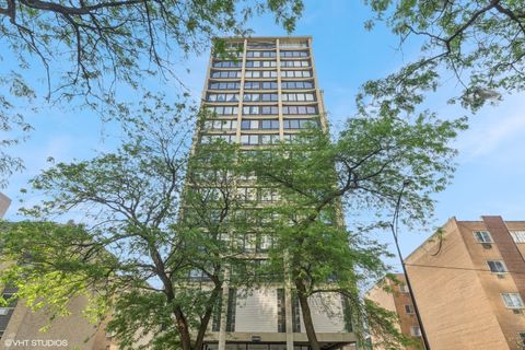 Photo of 5740 N Sheridan Road #18C, Chicago, IL 60660 (MLS # 12478700)