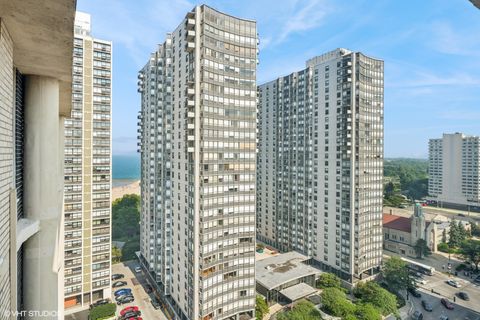 Tiny photo for 5740 N Sheridan Road #18C, Chicago, IL 60660 (MLS # 12478700)