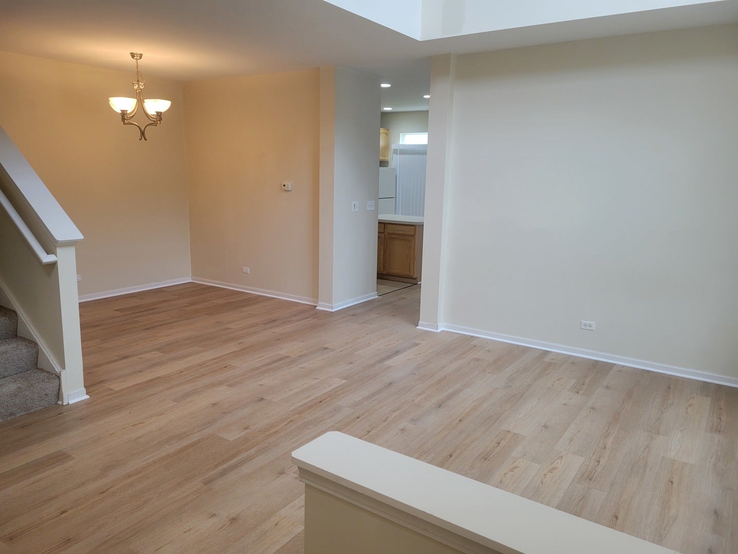 490 DANCER Lane