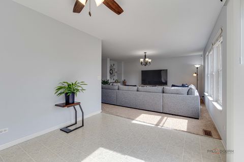 Tiny photo for 3105 Fen Trail, Wonder Lake, IL 60097 (MLS # 12649633)
