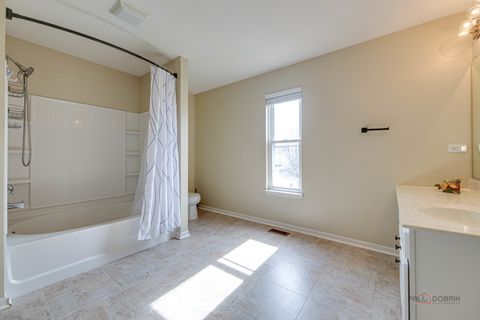 Tiny photo for 3105 Fen Trail, Wonder Lake, IL 60097 (MLS # 12649633)