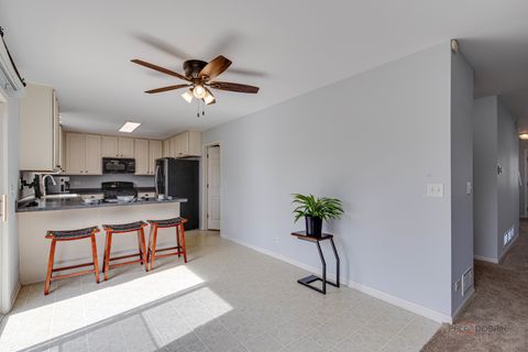 Tiny photo for 3105 Fen Trail, Wonder Lake, IL 60097 (MLS # 12649633)