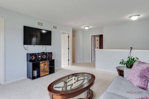 Tiny photo for 3105 Fen Trail, Wonder Lake, IL 60097 (MLS # 12649633)