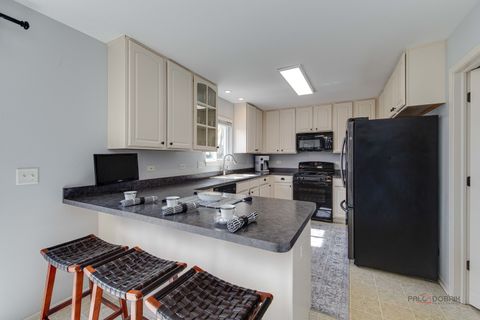 Tiny photo for 3105 Fen Trail, Wonder Lake, IL 60097 (MLS # 12649633)