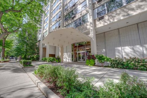 Photo of 336 W Wellington Avenue #1104, Chicago, IL 60657 (MLS # 12581639)