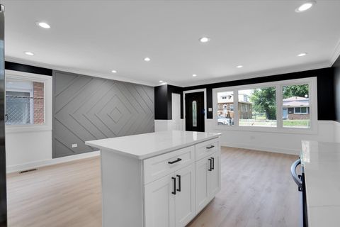 Tiny photo for 1311 E 69th Street, Chicago, IL 60637 (MLS # 12486638)