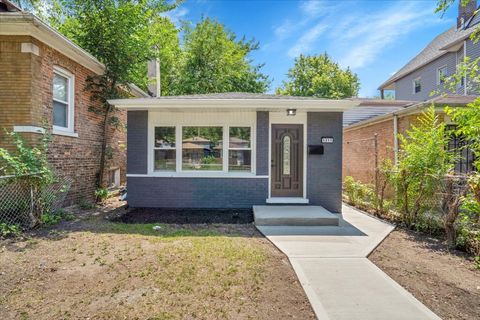 Tiny photo for 1311 E 69th Street, Chicago, IL 60637 (MLS # 12486638)