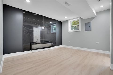 Tiny photo for 1311 E 69th Street, Chicago, IL 60637 (MLS # 12486638)