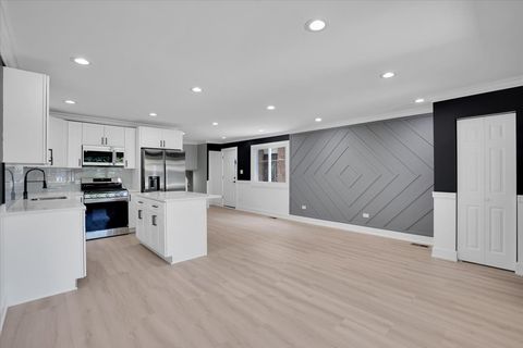 Tiny photo for 1311 E 69th Street, Chicago, IL 60637 (MLS # 12486638)