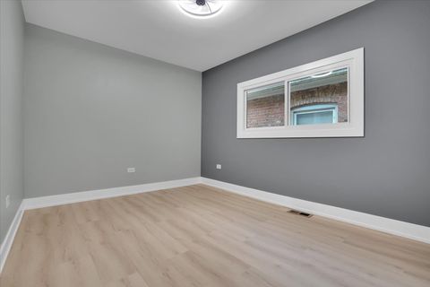 Tiny photo for 1311 E 69th Street, Chicago, IL 60637 (MLS # 12486638)