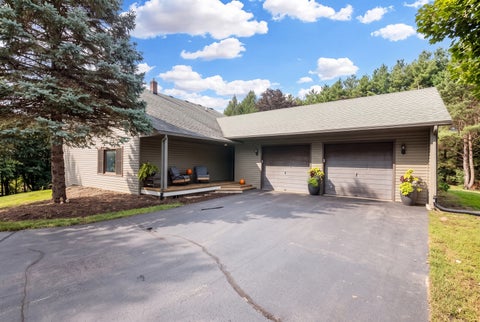 Tiny photo for 6904 E Rockton Road, Roscoe, IL 61073 (MLS # 12769388)