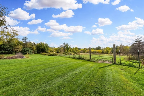 Tiny photo for 6904 E Rockton Road, Roscoe, IL 61073 (MLS # 12769388)